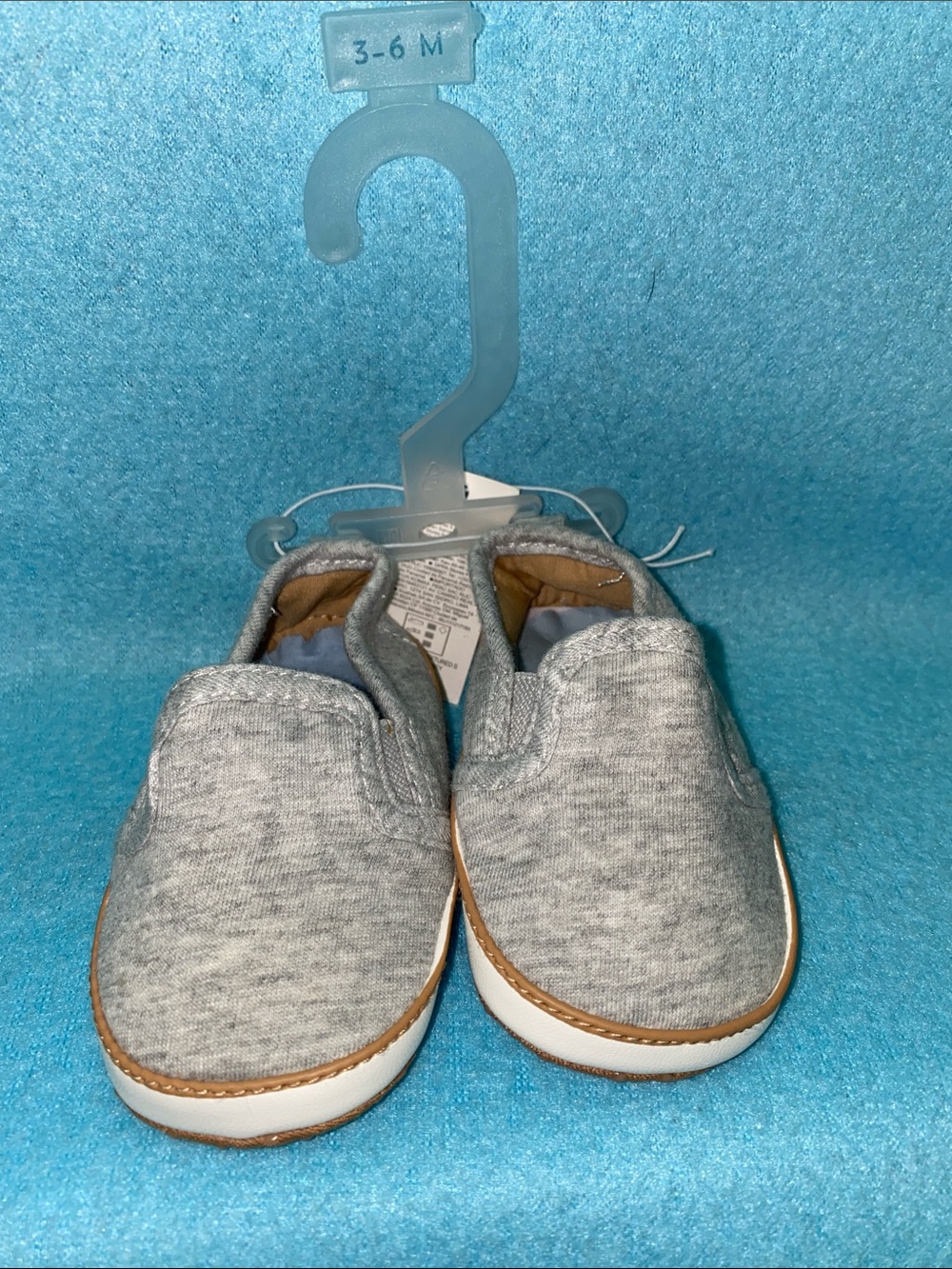 OLD NAVY Slip-On heather gray baby shoes non skid soles NEW NWT size 3-6 mo.